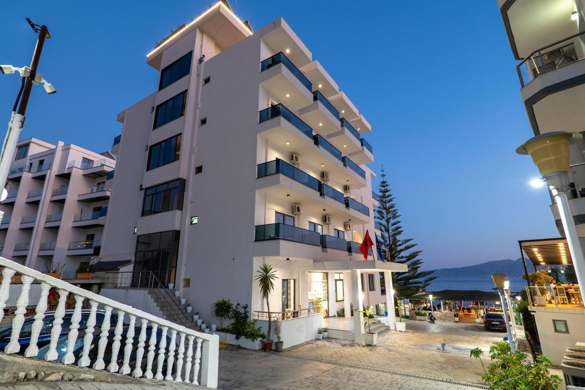 Hotel Kompleks Joni Sarandë Buitenkant foto
