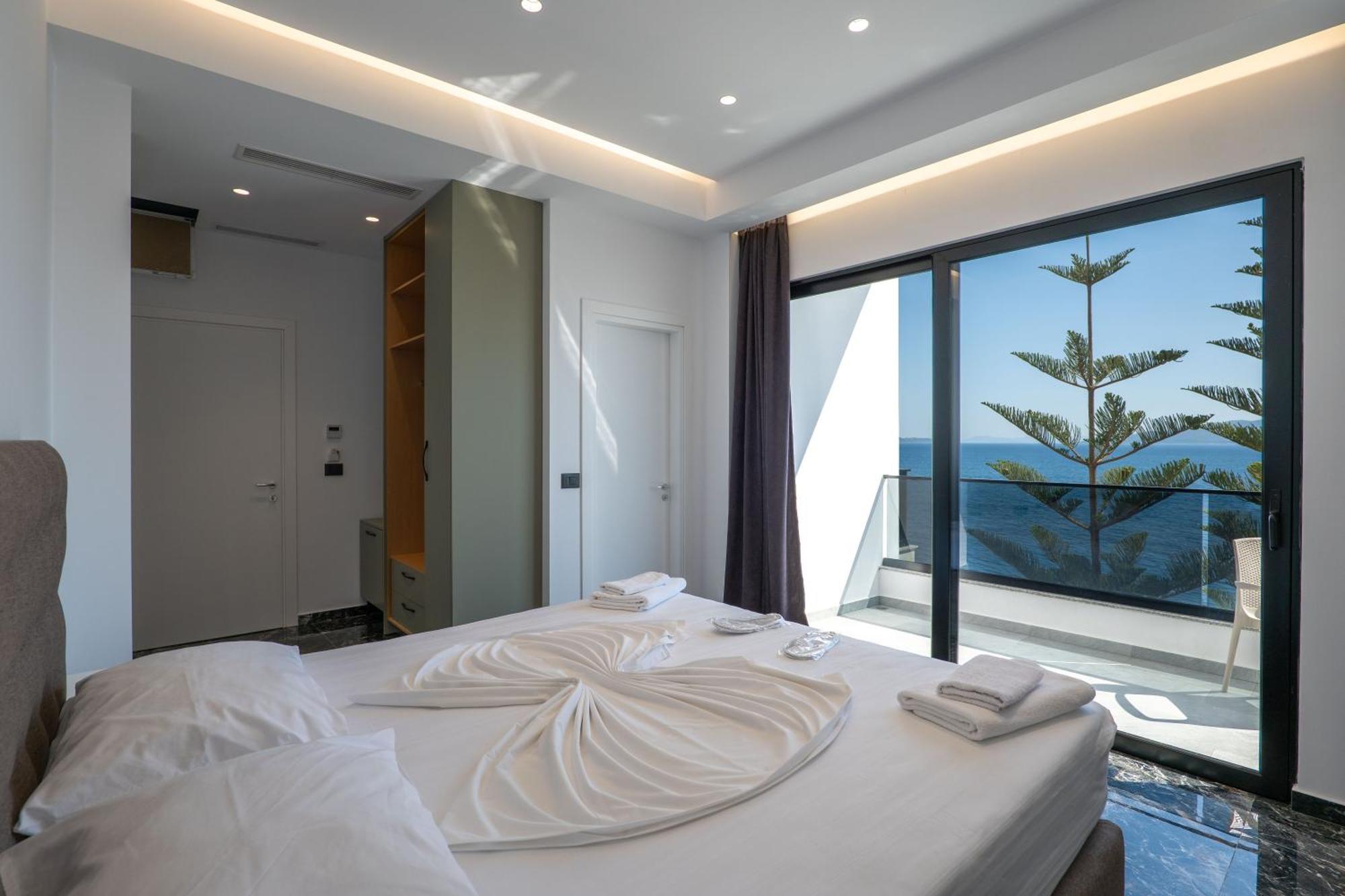 Hotel Kompleks Joni Sarandë Buitenkant foto